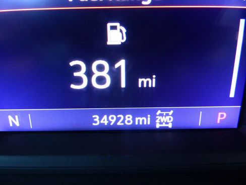 Used 2020 GMC Sierra 1500 SLT image 29