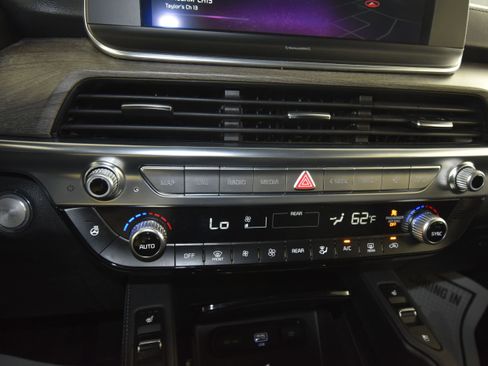 Used 2022 Kia Telluride EX w/ EX Premium Package image 20