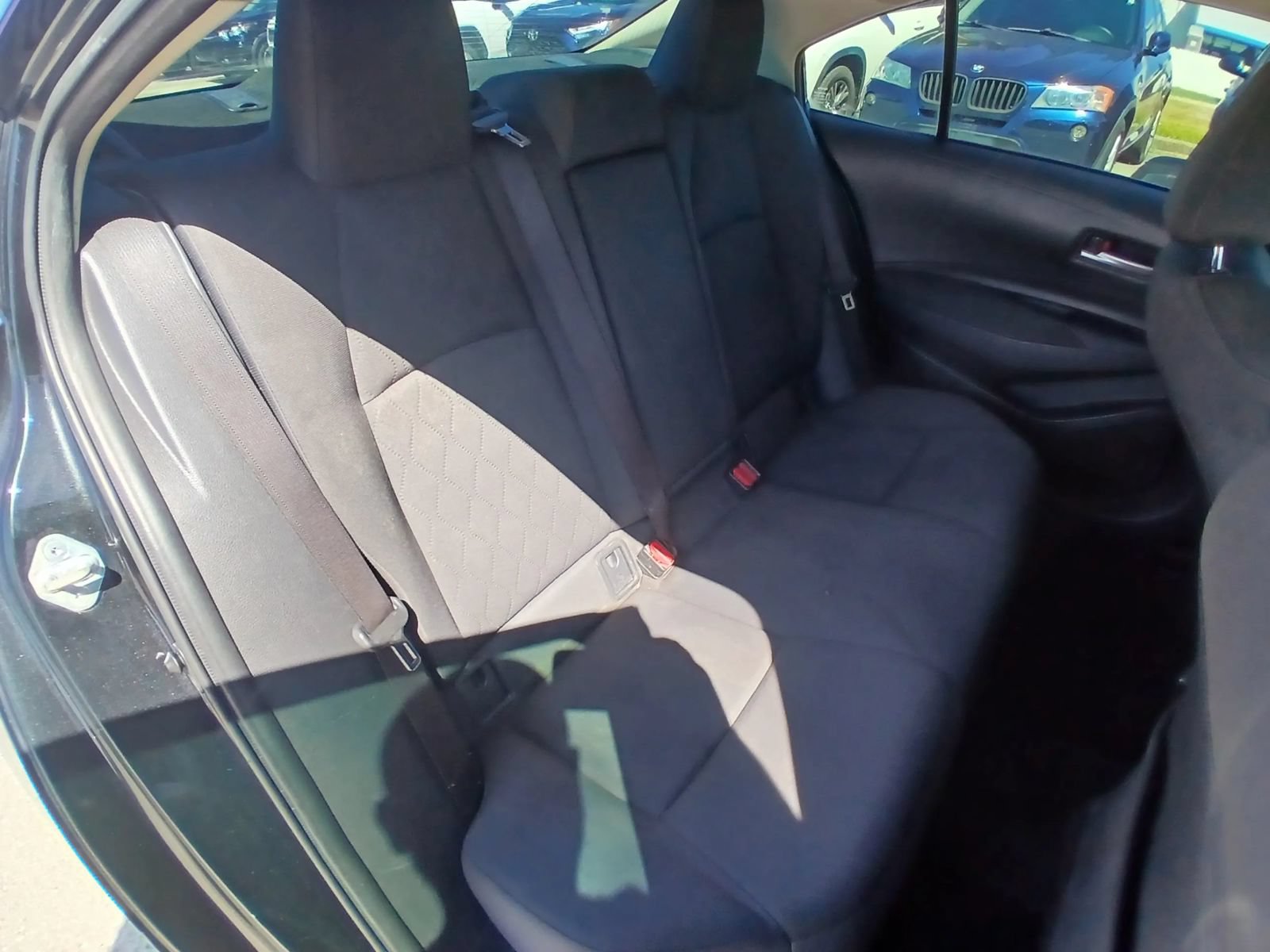 Used 2020 Toyota Corolla LE FWD image 12
