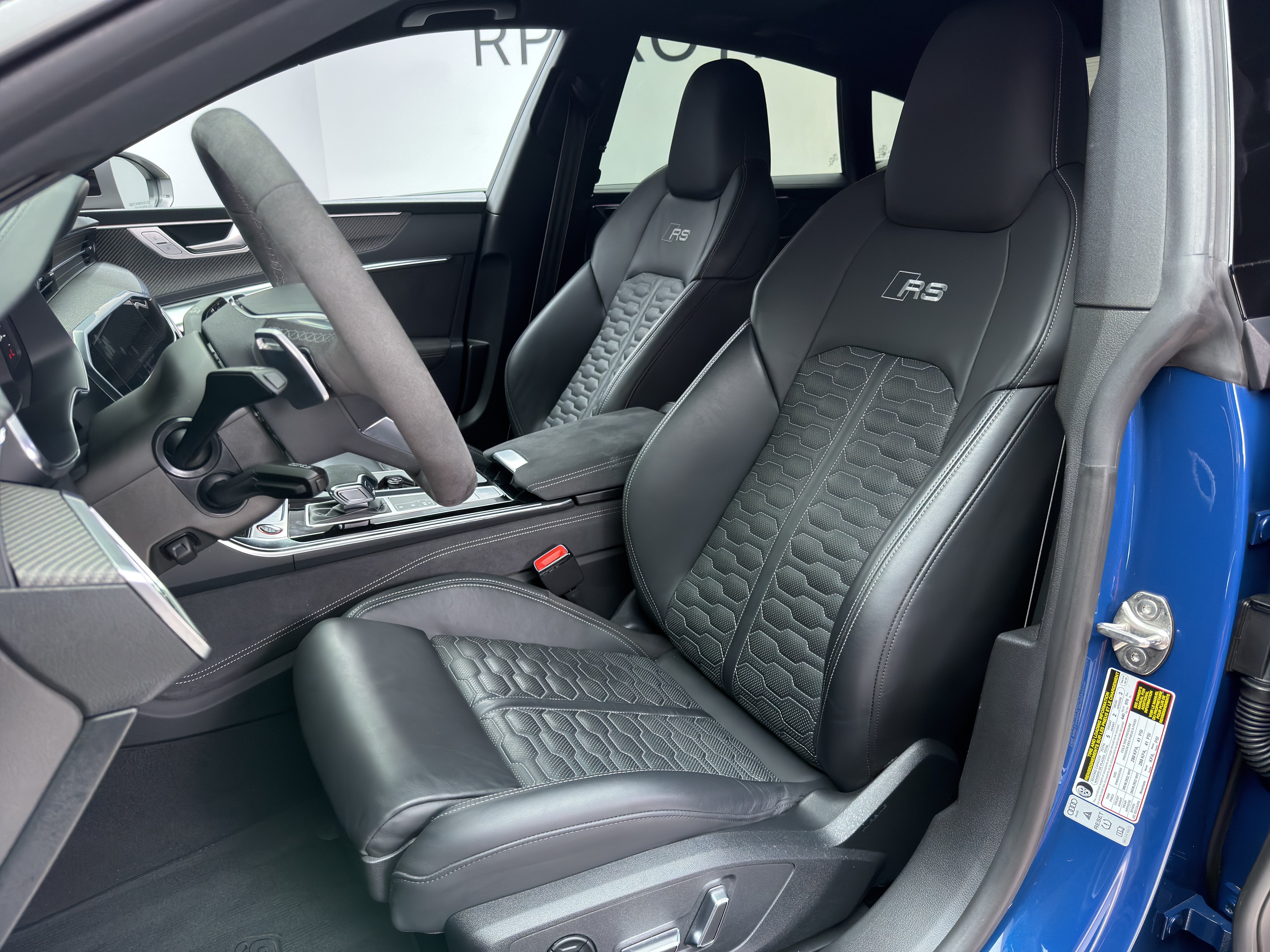Used 2024 Audi RS 7 Performance AWD/4WD image 15