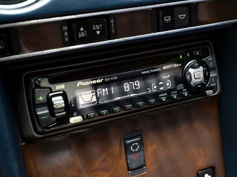 Used 1988 Mercedes-Benz 560 SL image 28