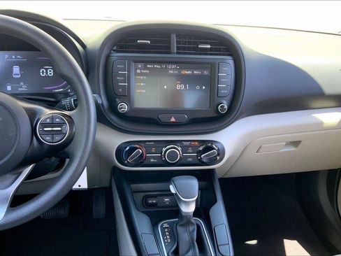Used 2023 Kia Soul LX w/ Option Group 015 FWD image 6
