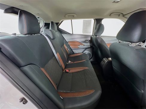 Used 2024 Nissan Kicks SR image 38