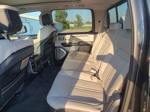 Used 2025 RAM 1500 Tungsten AWD/4WD image 15