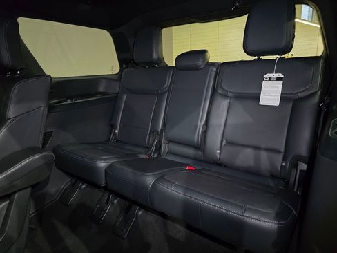 New 2025 Ford Expedition Platinum w/ Stealth Performance Package image 38