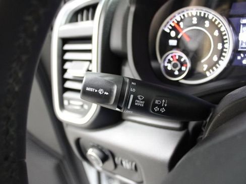 Used 2025 RAM 1500 Big Horn AWD/4WD image 38
