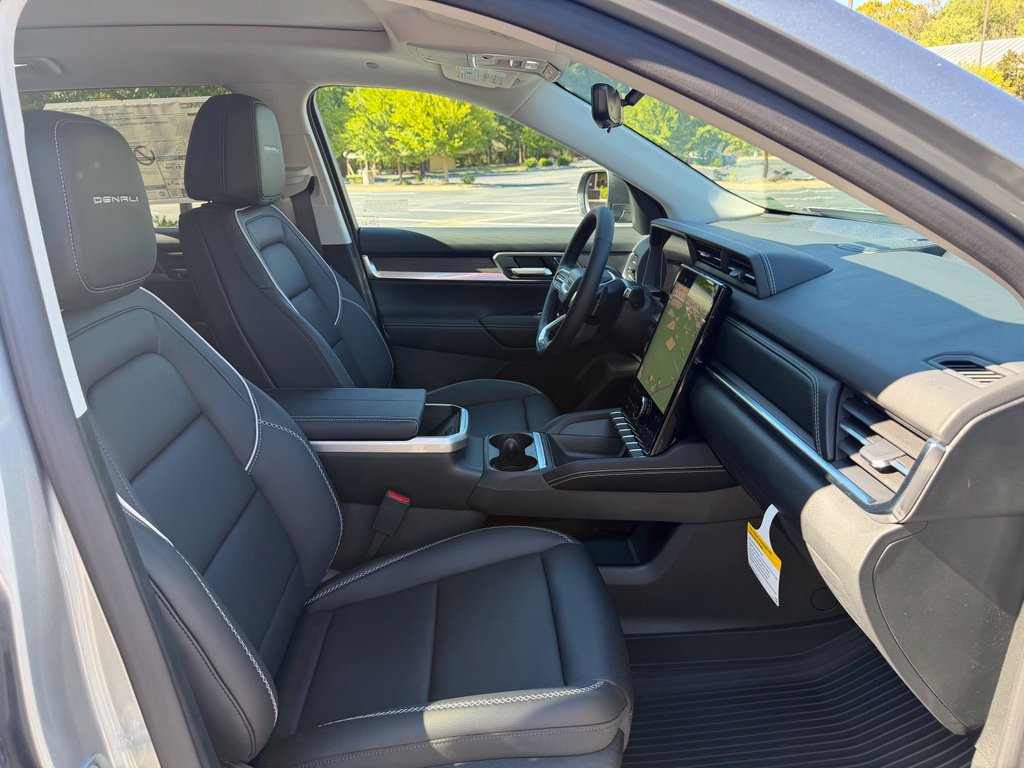 New 2027 GMC Terrain Denali w/ LPO, Floor Liner Package AWD/4WD image 43