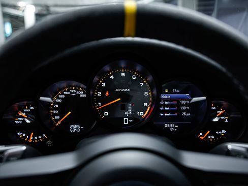 Used 2019 Porsche 911 GT3 RS RWD image 11