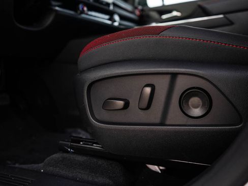 New 2026 Chevrolet Equinox RS w/ Convenience Package III image 18