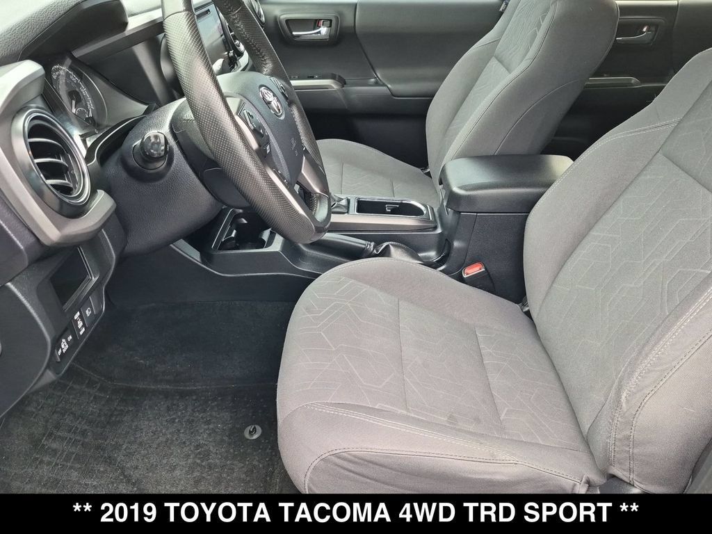 Used 2019 Toyota Tacoma TRD Sport AWD/4WD image 18