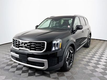 Used 2023 Kia Telluride S w/ S Sunroof Package