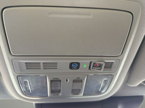 Used 2018 Honda Accord Touring image 21
