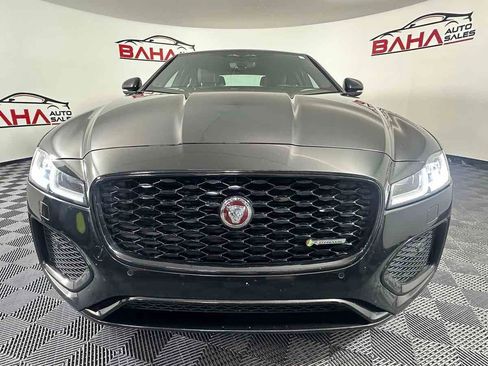 Used 2022 Jaguar XF R-Dynamic SE image 14