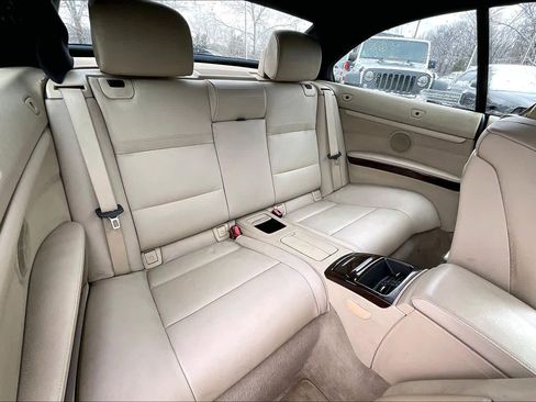 Used 2013 BMW 328i Convertible image 19