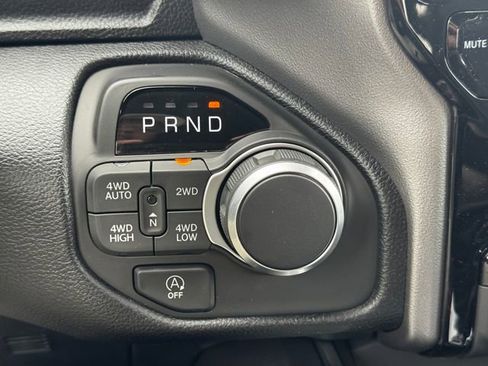 New 2026 RAM 1500 Big Horn AWD/4WD image 36