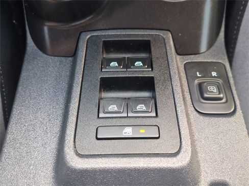 Certified 2023 Ford Bronco Black Diamond image 21