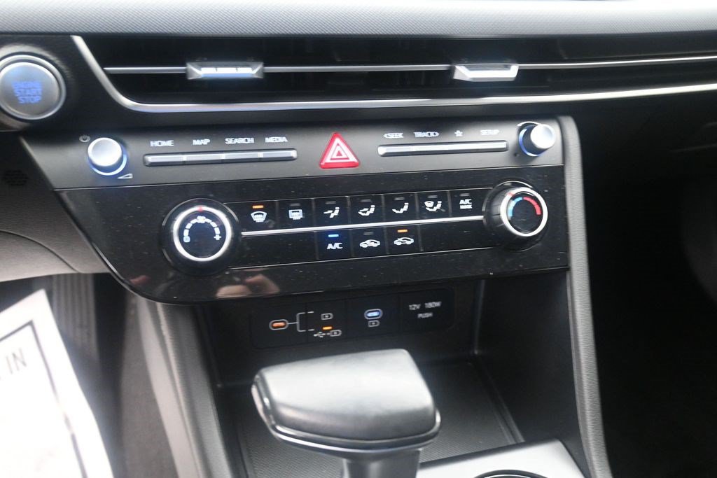 Used 2025 Hyundai Sonata SE FWD image 17
