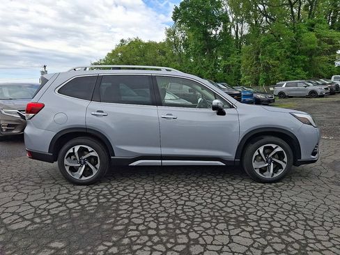 Used 2023 Subaru Forester Touring AWD/4WD image 10