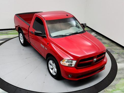 Used 2014 RAM 1500 Express RWD image 26