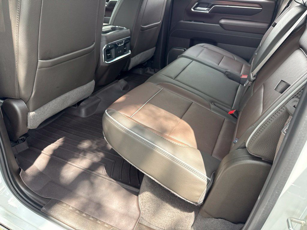 Used 2024 GMC Sierra 2500 Denali AWD/4WD image 29