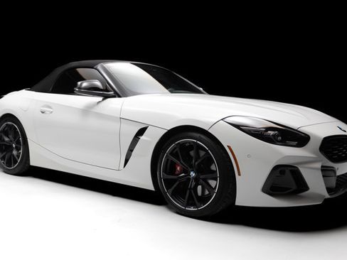 Used 2025 BMW Z4 M40i w/ Edition image 42