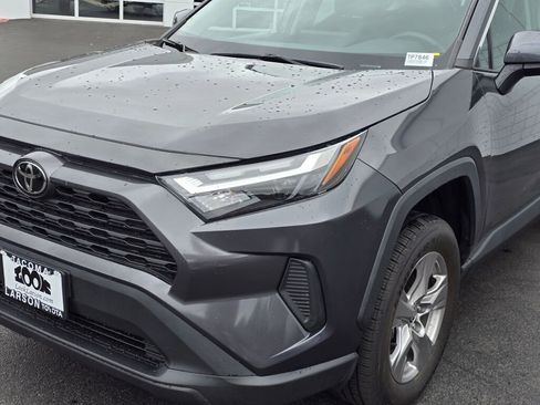 Used 2022 Toyota RAV4 XLE image 10