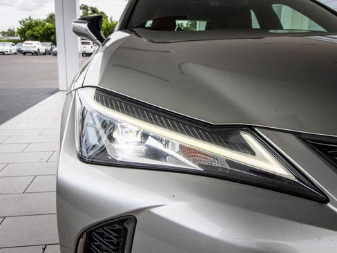 Used 2019 Lexus UX 200 F Sport image 7