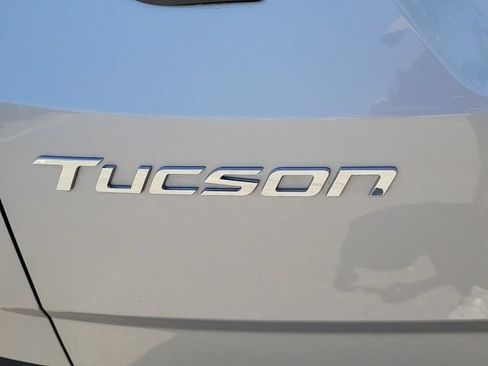 Used 2023 Hyundai Tucson Limited AWD/4WD image 32