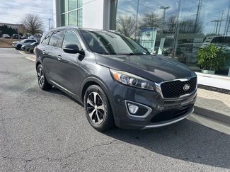 Used 2017 Kia Sorento EX w/ EX Advanced Touring Package video 2
