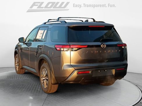 New 2026 Nissan Pathfinder SL w/ Cargo Package FWD image 5