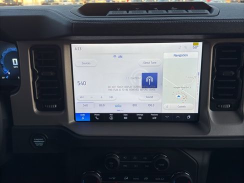 New 2025 Ford Bronco Outer Banks w/ Sasquatch Package image 17