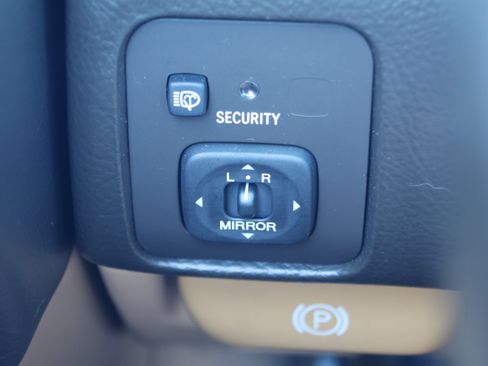 Used 2009 Lexus SC 430 Convertible w/ Preferred Accessory Pkg RWD image 16