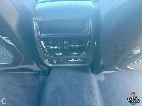 Used 2023 Jeep Grand Cherokee Altitude RWD image 15