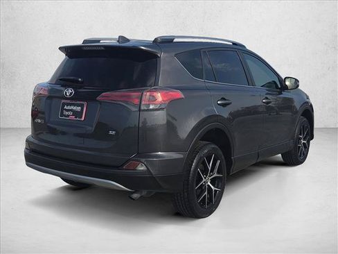 Used 2018 Toyota RAV4 SE w/ Power Extra Value Package FWD image 5