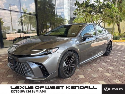 Used 2025 Toyota Camry XSE w/ Premium Plus Package FWD image 1