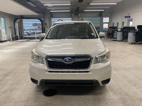 Used 2015 Subaru Forester 2.5i Premium w/ All-Weather Package AWD/4WD image 2