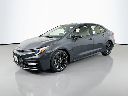 New 2026 Toyota Corolla SE image 3