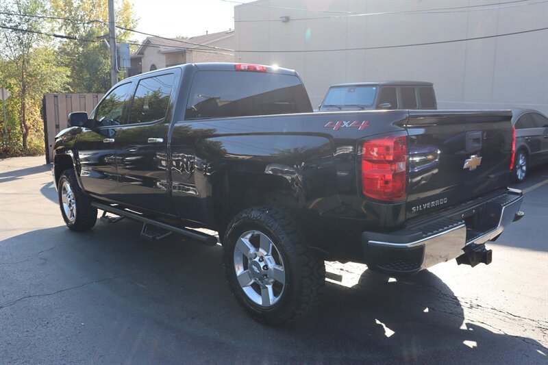 Used 2019 Chevrolet Silverado 2500 W/T w/ Snow Plow Prep Package AWD/4WD image 4
