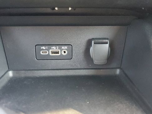 Used 2021 Nissan Sentra SR w/ SR Premium Package image 27