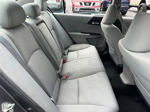 Used 2016 Honda Accord LX image 27