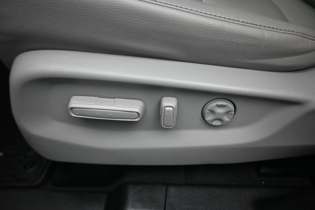 Used 2022 Honda Odyssey Touring image 12
