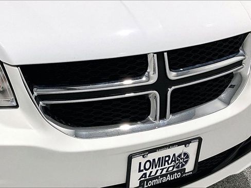 Used 2017 Dodge Grand Caravan SE w/ Power Window Group image 34