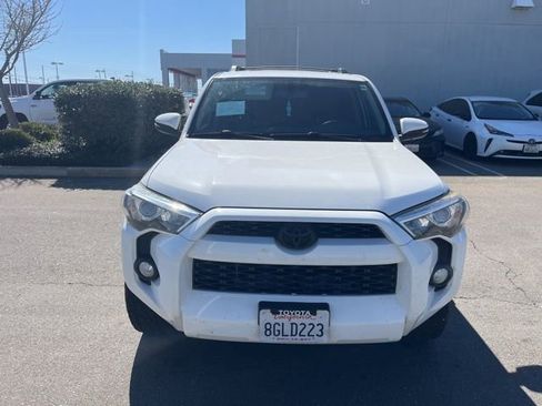 Used 2019 Toyota 4Runner SR5 Premium image 2