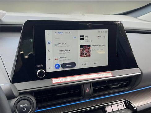 Certified 2025 Toyota Prius XLE FWD image 23