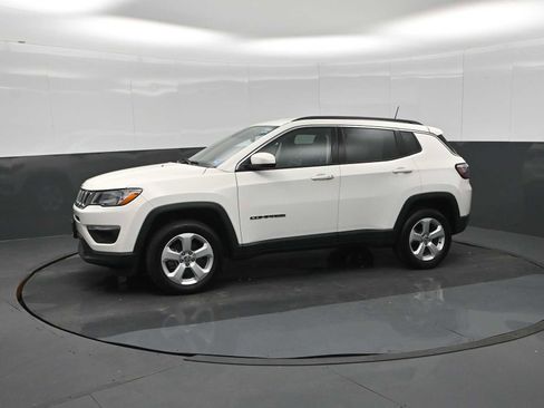 Used 2020 Jeep Compass Latitude AWD/4WD image 4