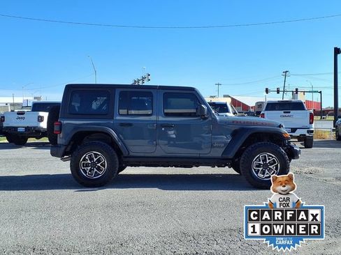 Certified 2025 Jeep Wrangler Unlimited Rubicon w/ Convenience Group AWD/4WD image 2