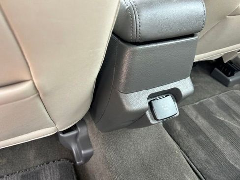 Used 2011 Ford Fusion Hybrid w/ 502A Rapid Spec Order Code FWD image 9