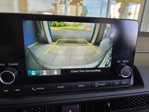 Used 2025 Honda CR-V LX image 42