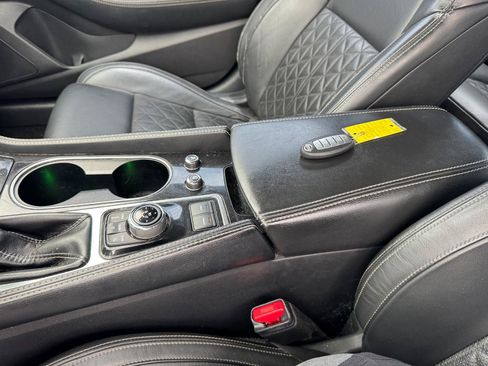 Used 2016 Nissan Maxima Platinum w/ Interior Lighting Package FWD image 24