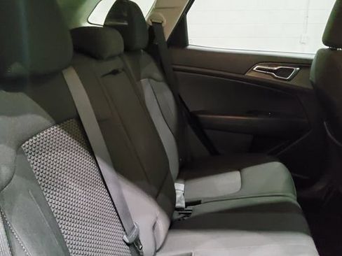 Used 2024 Kia Sportage LX FWD image 17
